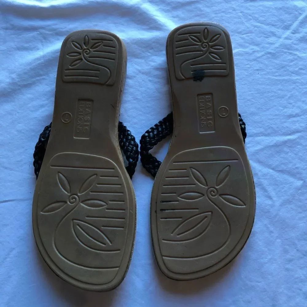 Basic Editions Sandals Tan/Black 7 - Picture 2 of 5